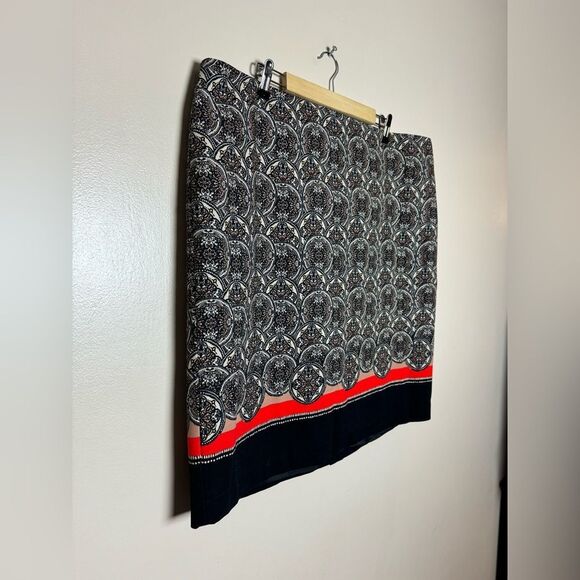SALE! Red Lord & Taylor Printed Skirt Size 22W NWT - Picture 3 of 6